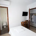 Pensión Residencia Pasaje 3*