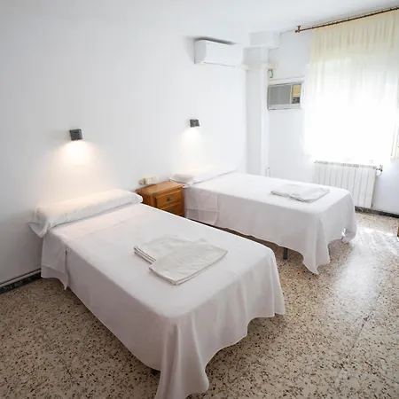 航道公寓旅馆 3* 诺韦尔达