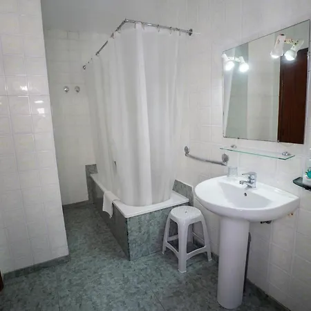 Residencia Pasaje 3*