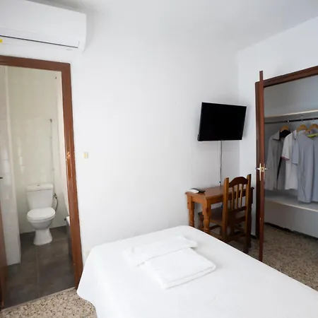 ゲストハウス Residencia Pasaje 3*