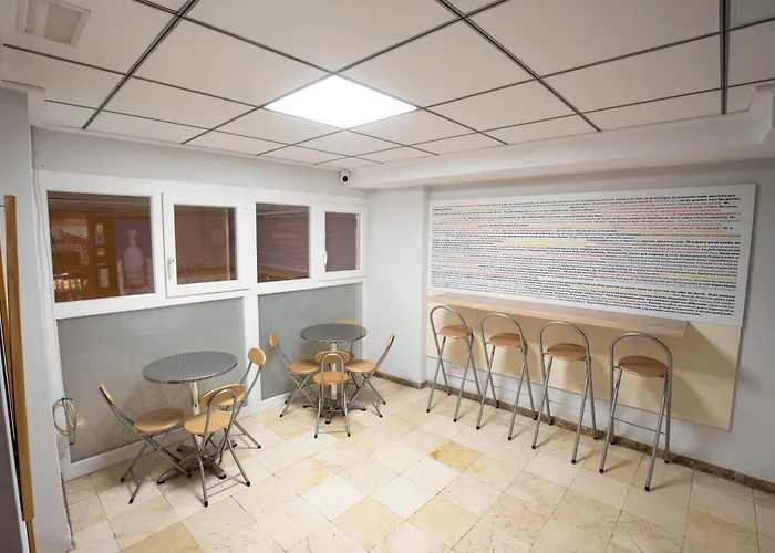 Residencia Pasaje 3*